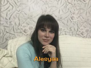 Alesyaa Sortez Couvert