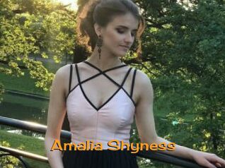 Amalia_Shyness