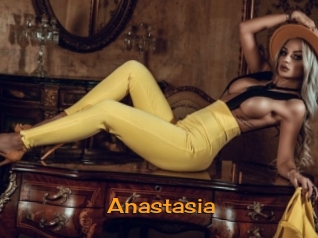 Anastasia Sortez Couvert