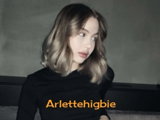 arlettehigbie Sortez Couvert