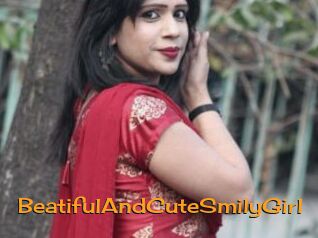 BeatifulAndCuteSmilyGirl Sortez Couvert