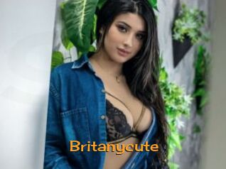 Britanycute Sortez Couvert