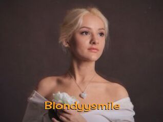 Blondyysmile