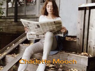 Charlotte_Mooch