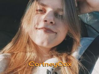 CortneyCox Sortez Couvert