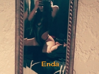 Enda Sortez Couvert