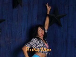 Erika_One Sortez Couvert