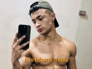 esteban_stud Sortez Couvert