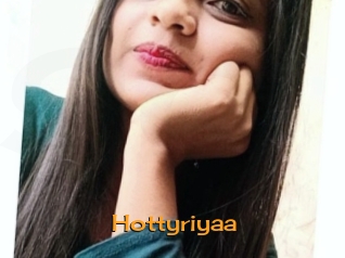 hottyriyaa Sortez Couvert
