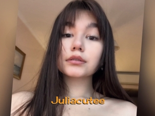 Juliacutee