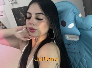 julilane Sortez Couvert
