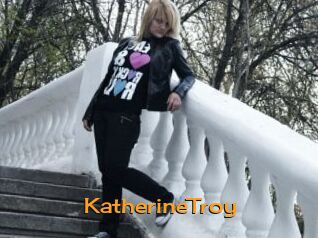 KatherineTroy Sortez Couvert