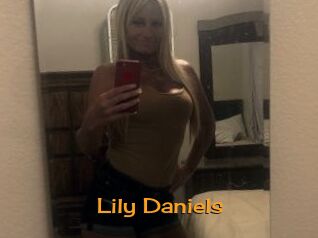 Lily_Daniels