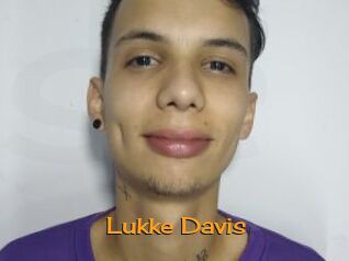 Lukke_Davis