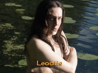 leootis Sortez Couvert