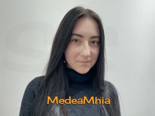 MedeaMhia Sortez Couvert