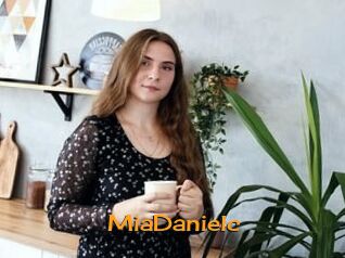 MiaDanielc