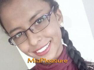 Mia_Pleasure