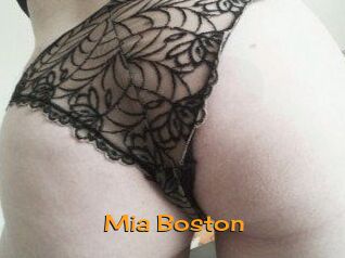 Mia_Boston