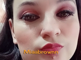Miaabrownn