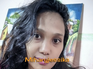 miharyjessika Sortez Couvert