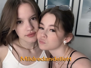 mildredandellett Sortez Couvert