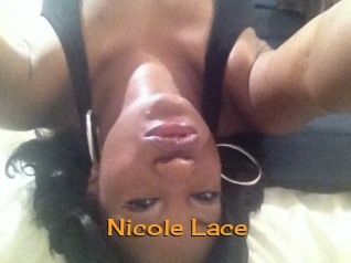 Nicole_Lace Sortez Couvert