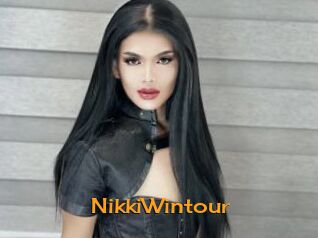 NikkiWintour