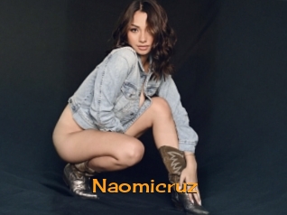 Naomicruz