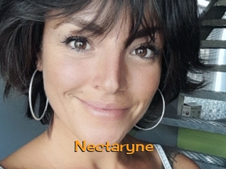 Nectaryne