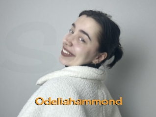 odeliahammond Sortez Couvert