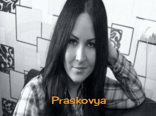 praskovya Sortez Couvert