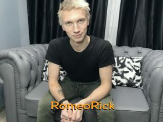 RomeoRick Sortez Couvert