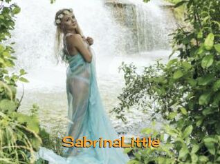 SabrinaLittle Sortez Couvert