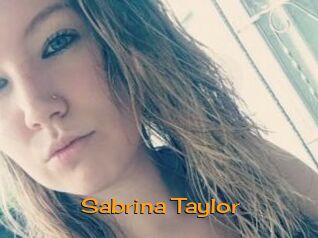 Sabrina_Taylor Sortez Couvert
