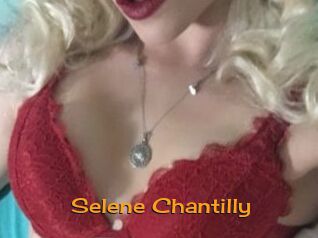 Selene_Chantilly