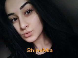ShineMia