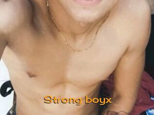 strong_boyx Sortez Couvert