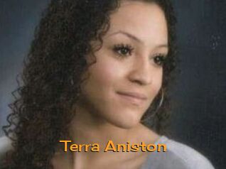 Terra_Aniston Sortez Couvert