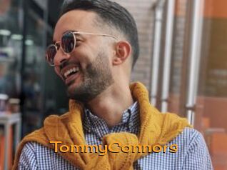 TommyConnors Sortez Couvert