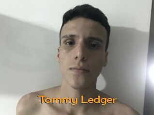 Tommy_Ledger Sortez Couvert