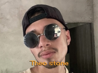 theo_stone Sortez Couvert