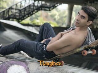tiagho Sortez Couvert