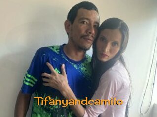 tifanyandcamilo Sortez Couvert