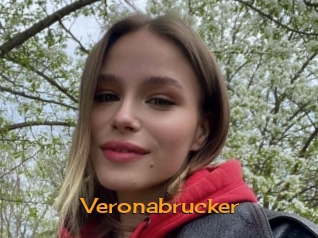 veronabrucker Sortez Couvert