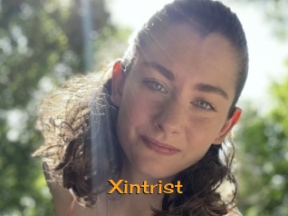 xintrist Sortez Couvert