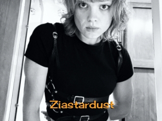ziastardust Sortez Couvert